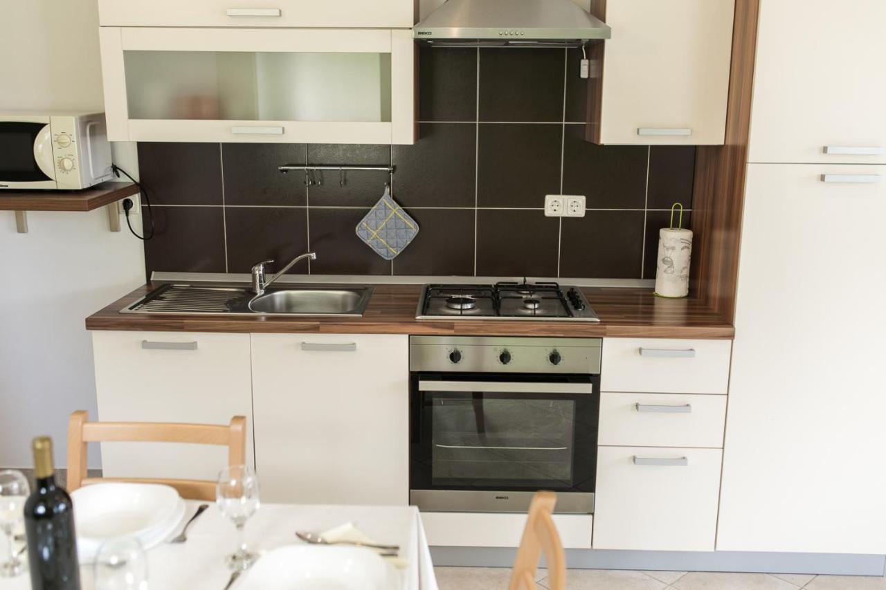 Apartments Lupus Vodice Luaran gambar