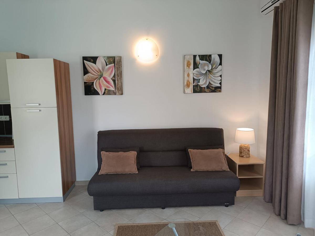 Apartments Lupus Vodice Luaran gambar