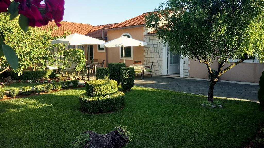 Apartments Lupus Vodice Luaran gambar